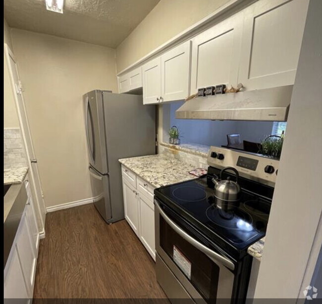 Building Photo - 3224 Timmons Ln Unit 163 Rental