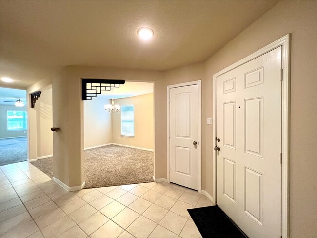 Photo - 28806 Innes Park Pl