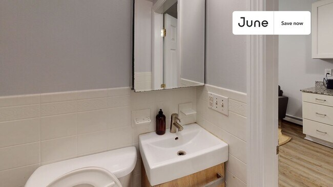 Photo - 36 N Bennet St