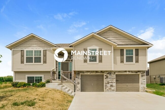 Building Photo - 4 Bedroom Pet-Friendly Home in Louisburg, ...