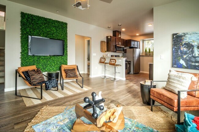 0632 - The Boardwalk Townhomes