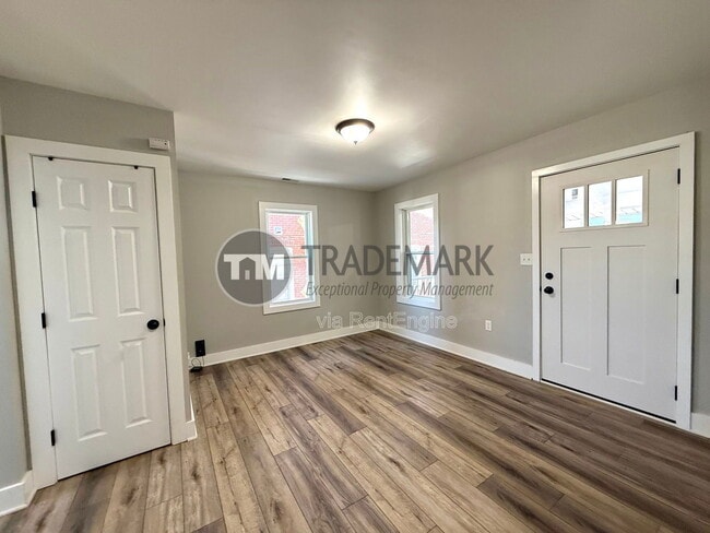 Photo - 42 N State St