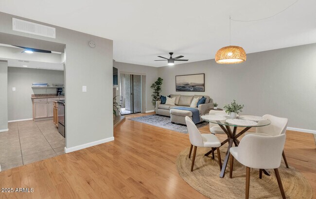 Photo - 9445 N 94th Pl Unidad 102