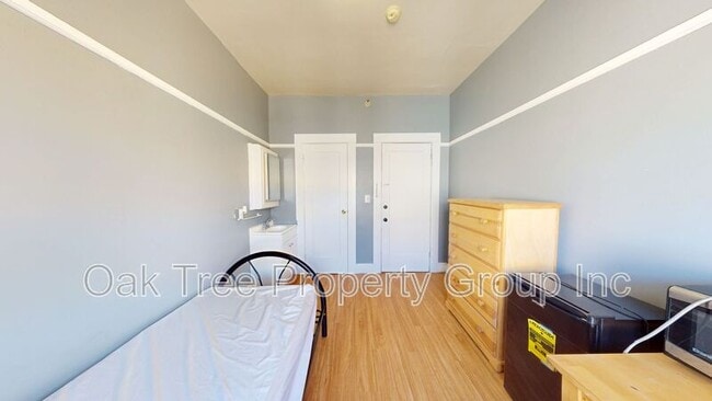 Photo - 2008 Shattuck Ave.