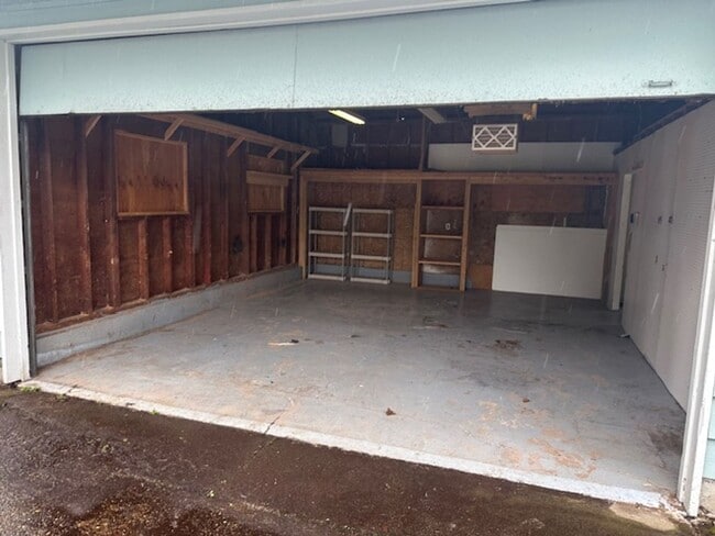 Photo - Lightly Updated 4 Bed Everett Home w/ Large Detached Garage/Workshop!