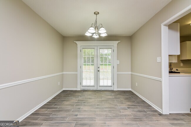 Photo - 3717 Paddington Trail