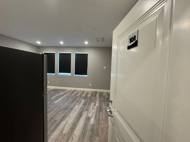 Photo - 1473 N Shore Rd Apartment Unit 101