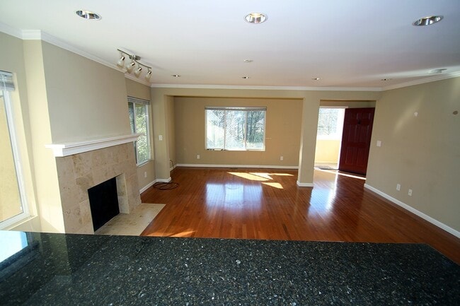 Photo - CHARMING 3 BED, 2 BATH SF HOME FOR RENT IN BOTHELL
