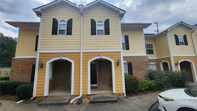 Photo - 622 Summer Pl NW