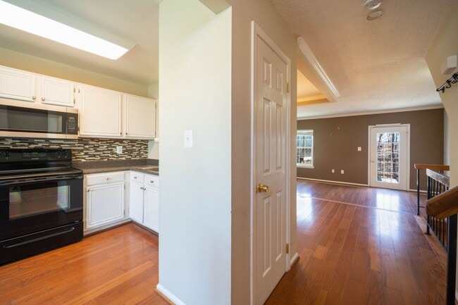 Photo - Great 3 BD 3.5 BA Townhome in a great location!