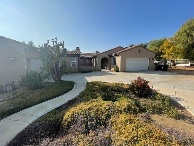 Photo - Spacious 4-Bedroom Home in Desirable Woodc...