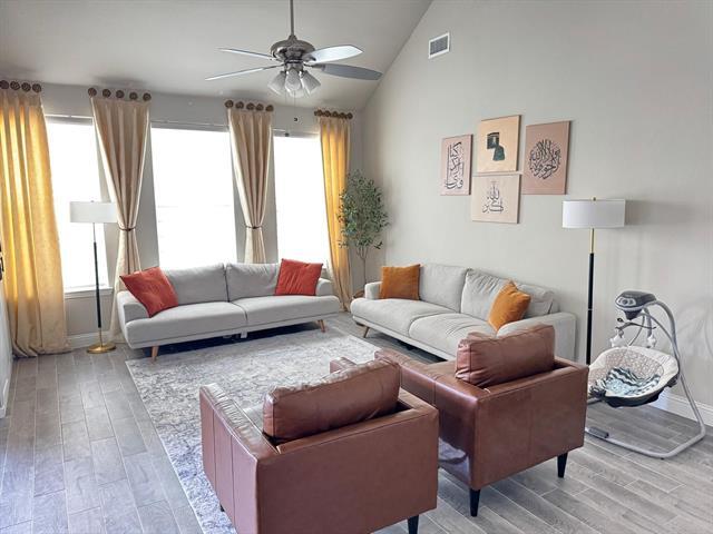 Photo - 3218 Amber Waves Ln