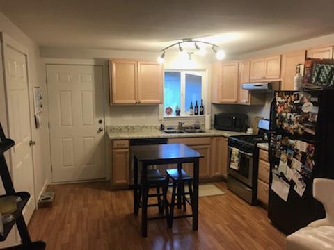 Building Photo - 1375 Whittier Ave SE Unit B