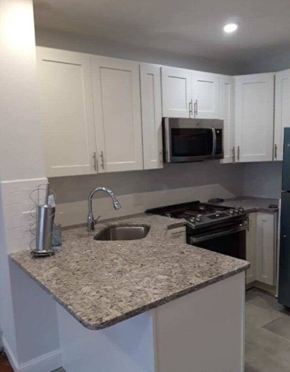 211 Maverick St Unidad 2R