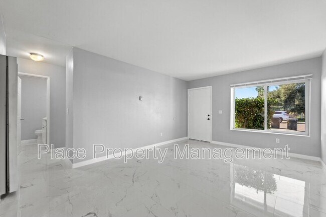Photo - 145 Glenhaven Way Condo