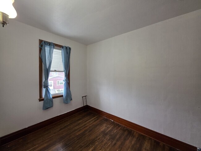 Photo - 325 Barnard St Unit 2