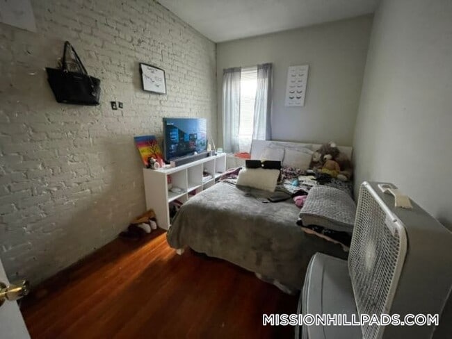 Photo - 892 Huntington Ave Unit 7