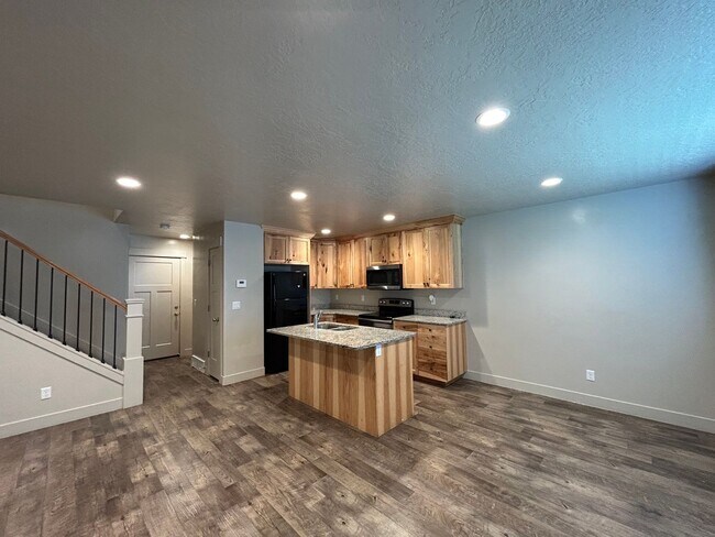 Photo - 3 Bedroom 2.5 Bathroom Townhome