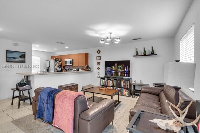 Photo - 212 NE 3rd St
