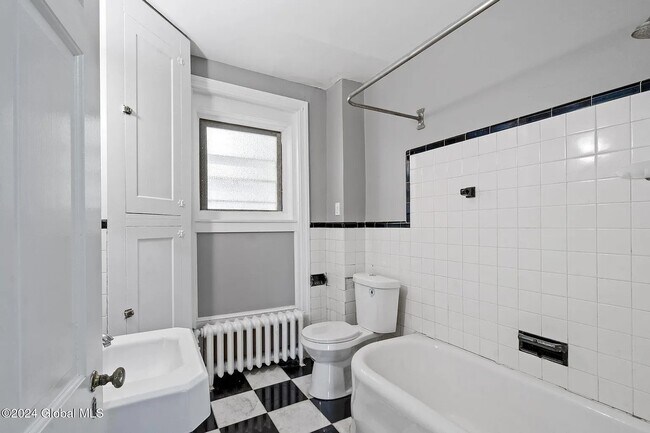 Photo - 41 Dove St