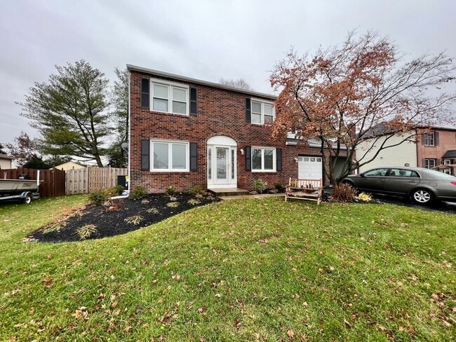 Building Photo - Beautiful 4-Bedroom Single Family Home in Bensalem! Available mid-August!