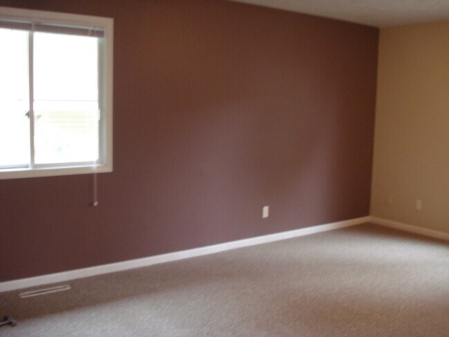 Photo - 34 National Ave SW