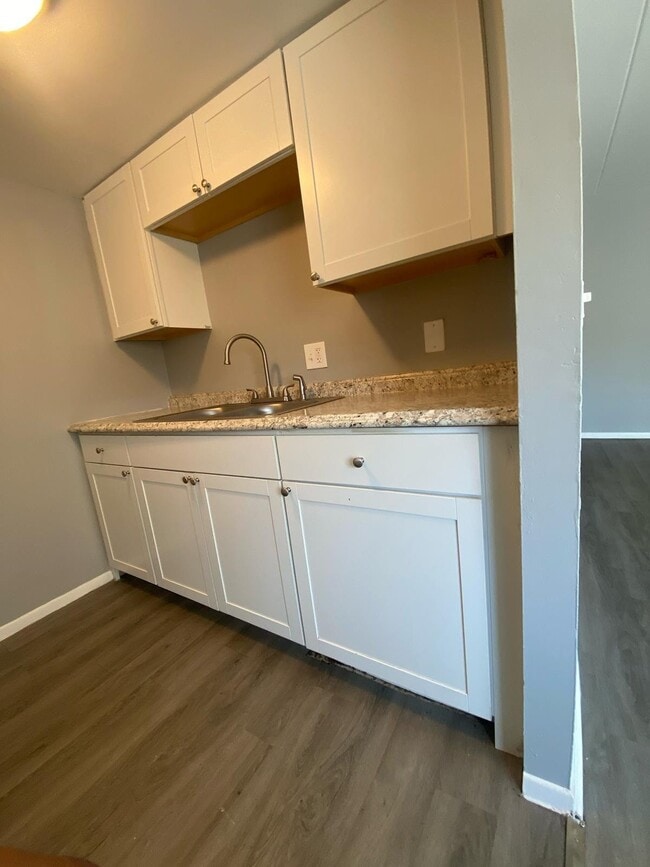 Photo - 1751 Gilsey Ave