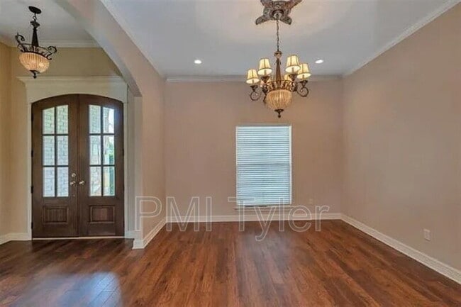Photo - 2 Baylee Dr
