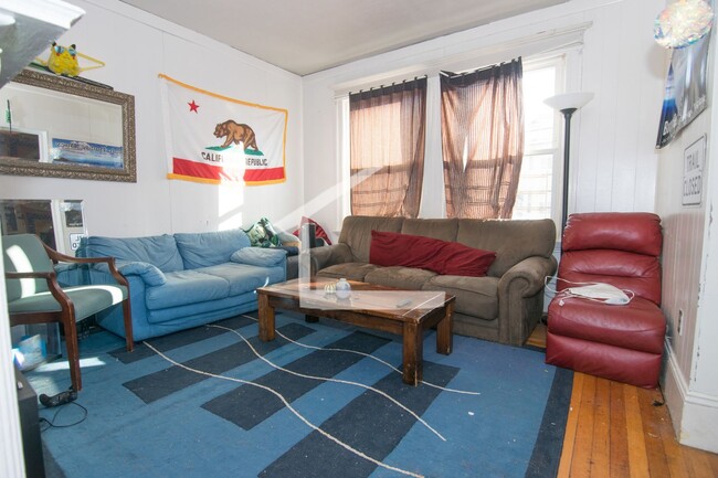 Photo - 6 Ashford St Condo