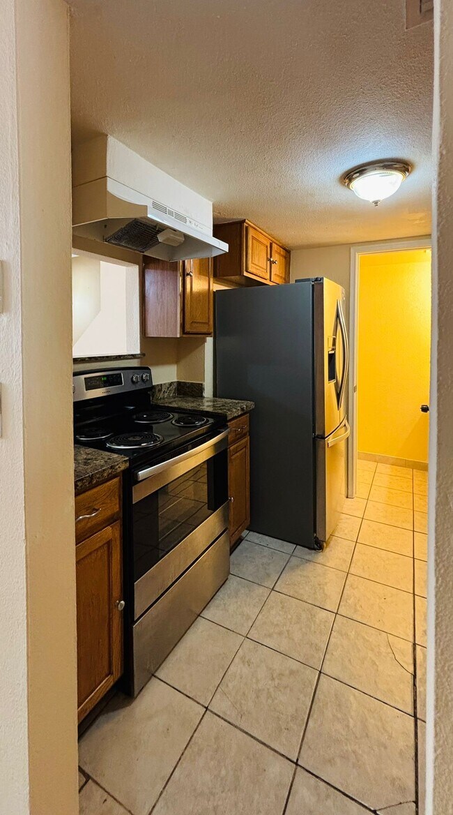 Photo - 1207 E Townley Ave