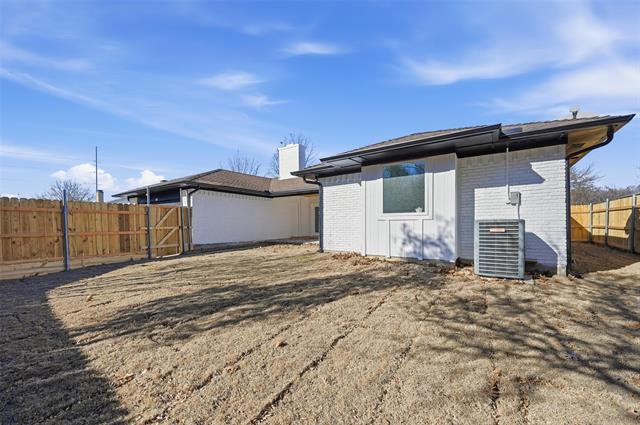 Photo - 423 Provincetown Ln