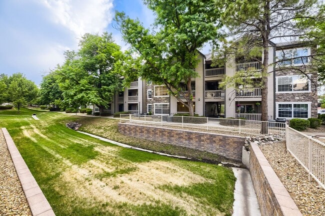 Photo - Updated 1 Bedroom Condo Near DTC Available Now