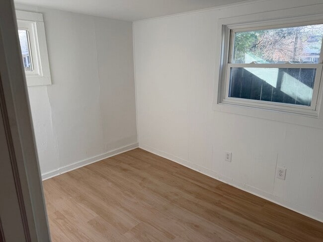 Photo - 1926 Shore Rd Unit 5