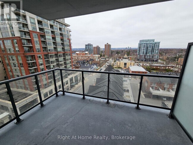 Photo - 2075 Lakeshore Rd. Unit 810