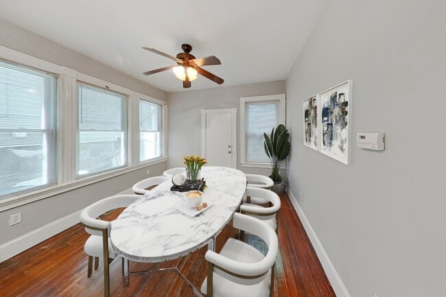 Photo - 737 Parker St