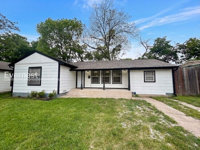 Building Photo - 10425 Ferguson Rd