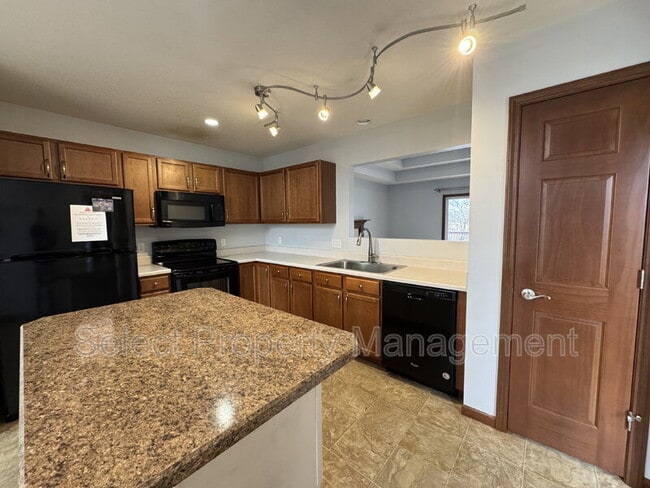 Photo - 1808 Noble Kinsmen Pl
