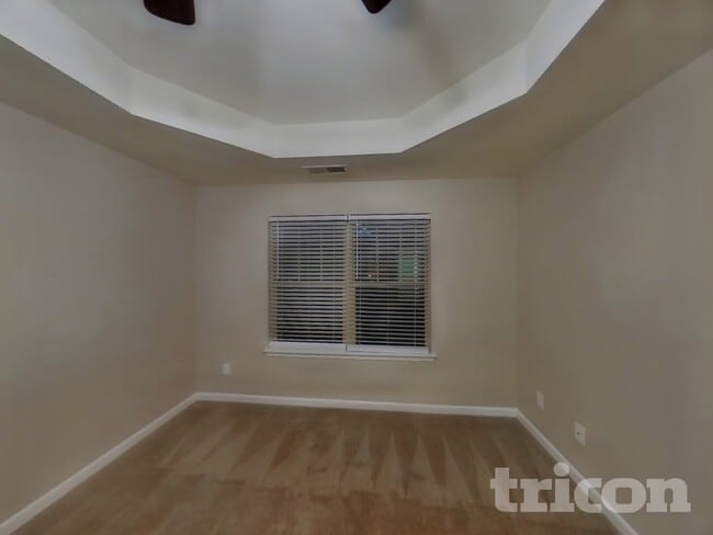 Photo - 394 Lossie Ln