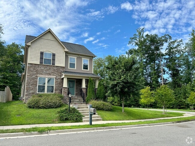 Building Photo - Captivating Craftsman style residence, nes...