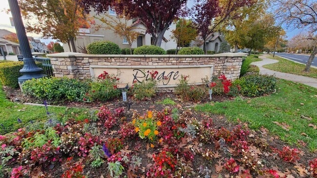 Building Photo - 3 bedroom, 3 bathroom condo at The Rivage ...