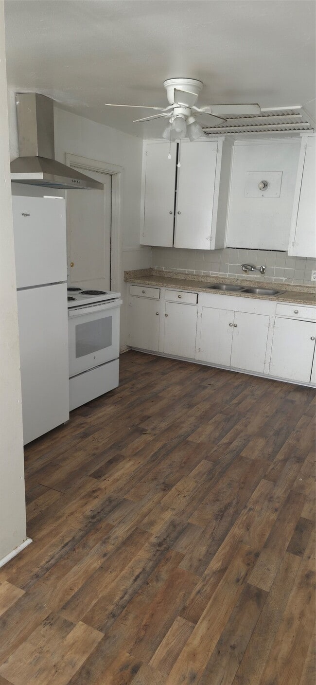 Photo - 2811 Iola St Unit 8