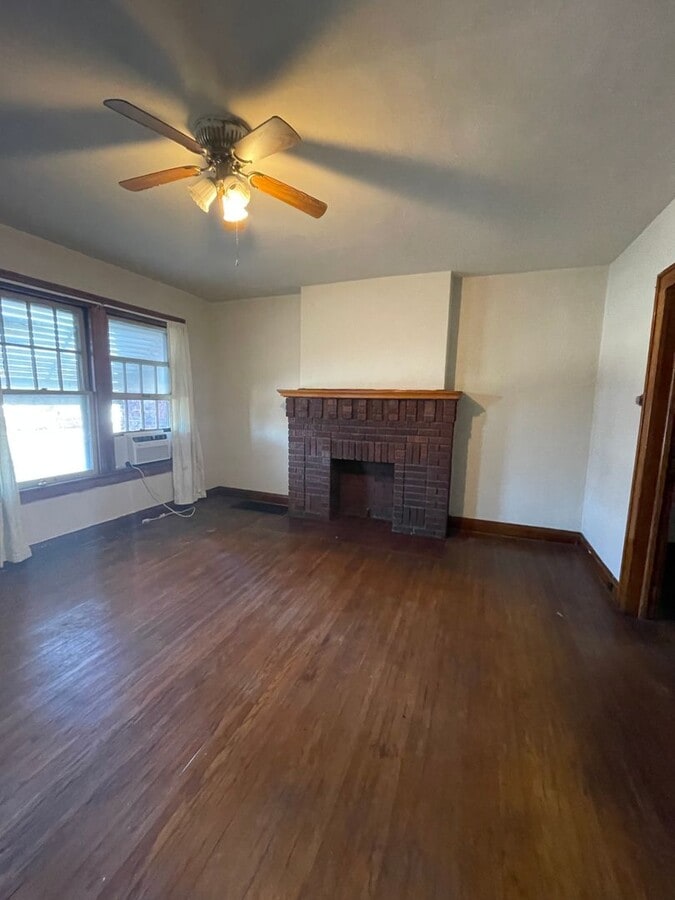 Photo - 2902-2904-2904 N High St Unit 2904