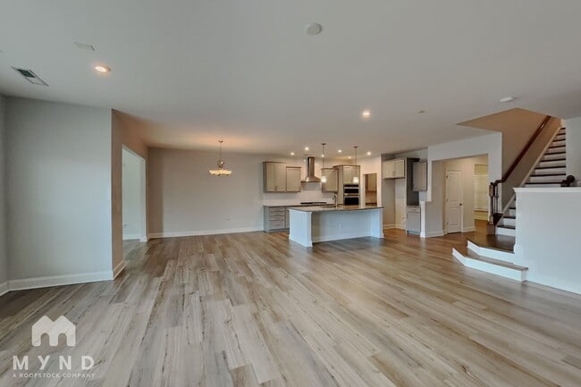Photo - 1169 Regions Blvd