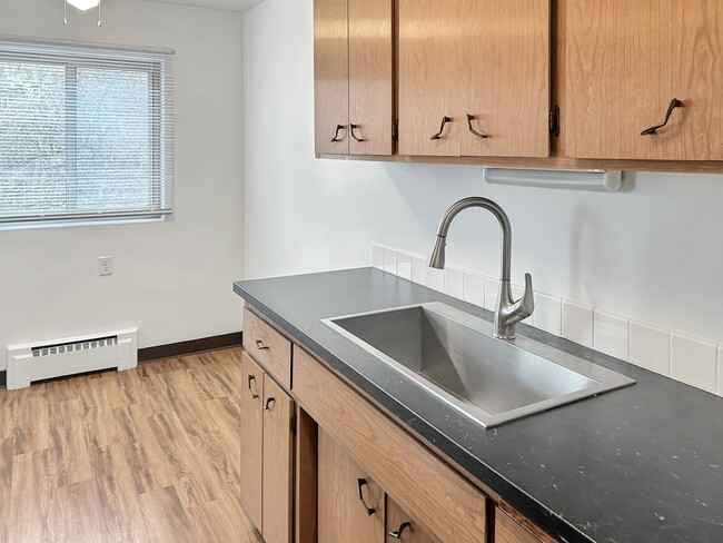Carroll Court Apartments