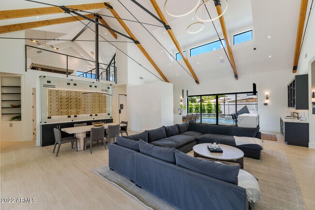 Photo - 4216 E Hazelwood St