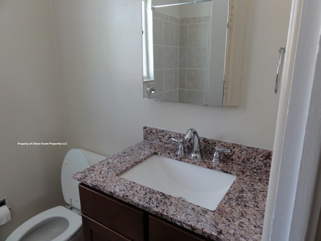 Photo - 2740 Adams St