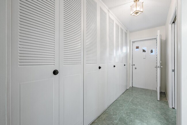 Photo - 2638 Gately Dr E Unit 45