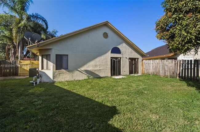 Photo - 138 Colly Way