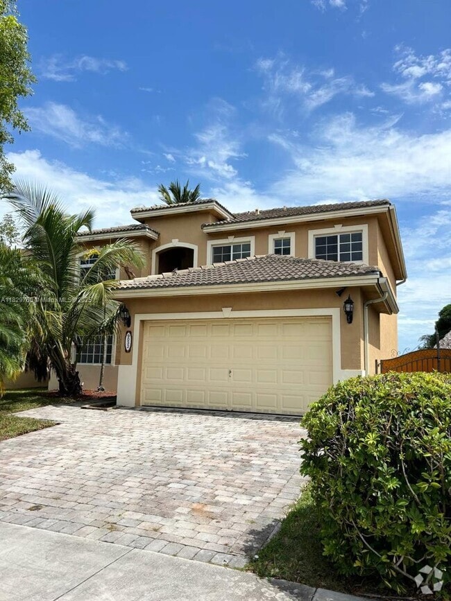 Building Photo - 9032 SW 208th Terrace Rental