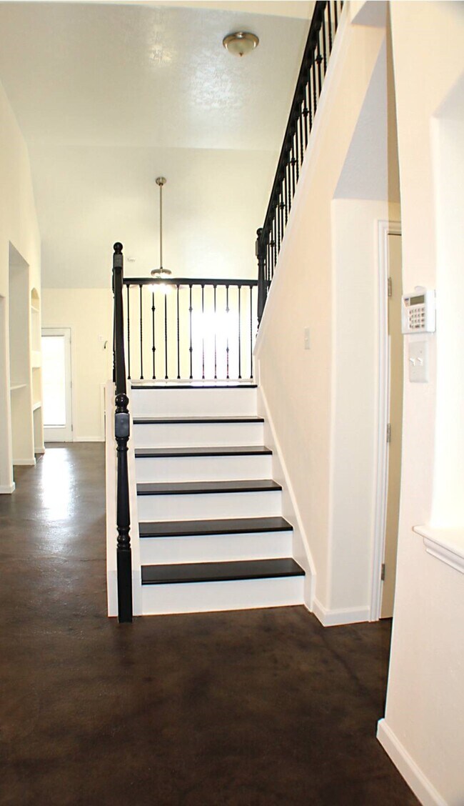 Photo - 20706 Grenoble Ln